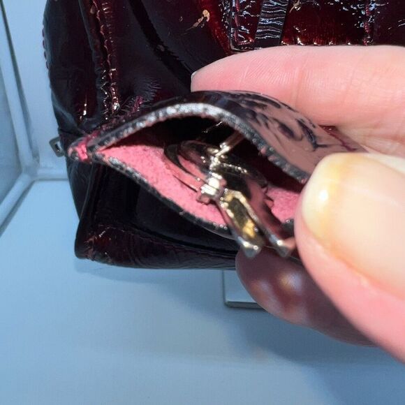 LOEWE Amazona 28 Burgundy Patent Leather Handbag (minor callouts in pics) - Picture 5 of 16